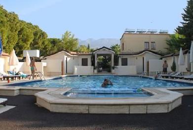 The Pine Bay Club Hotel Kirenia Zewnętrze zdjęcie